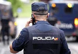 Agente detiene a delincuente en Murcia