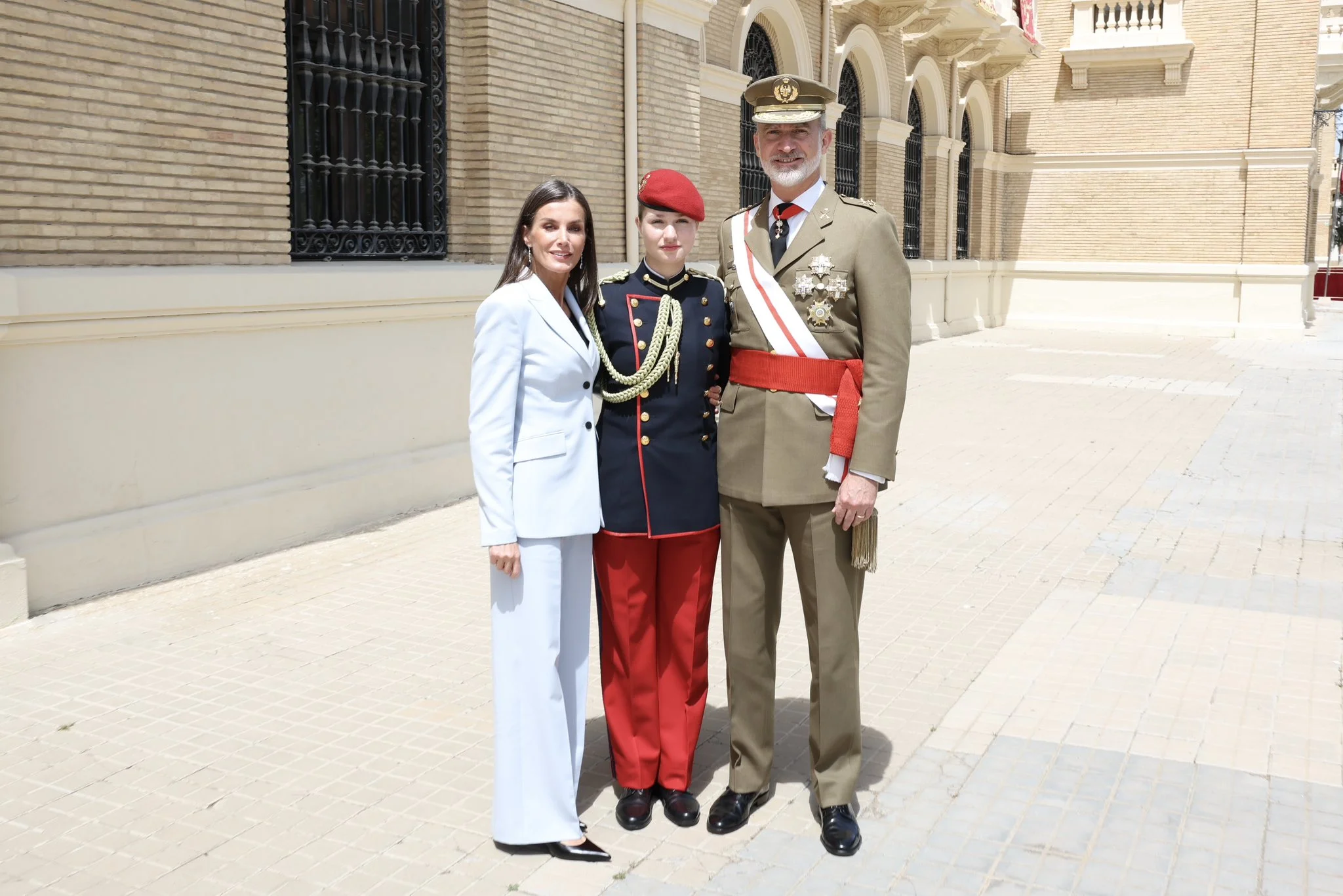 Renovación de la jura de la bandera por Felipe VI en Zaragoza