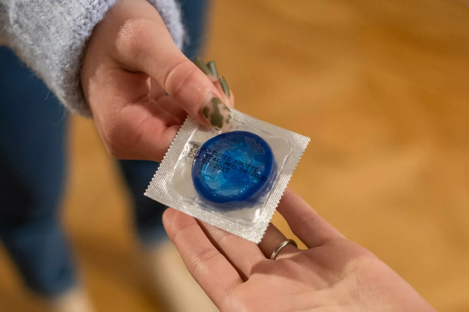 ¡Preservativos gratis para jóvenes! El Gobierno español toma medidas contra las ITS