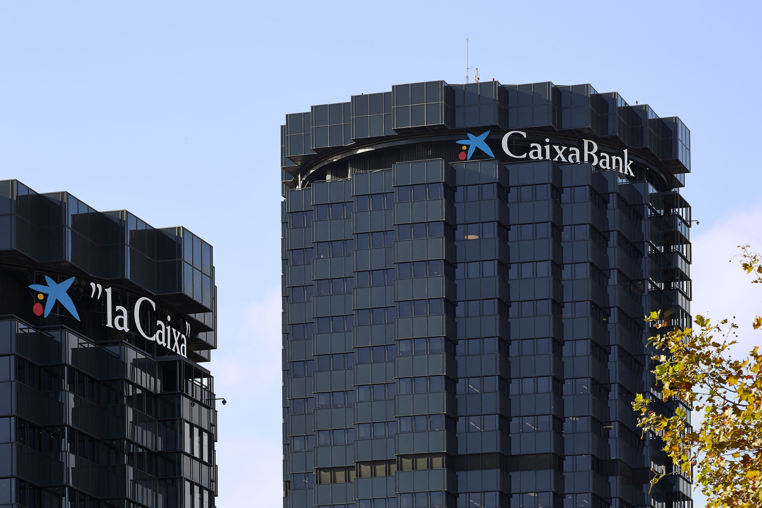 Villarejo es condenado por espionaje, mientras Repsol y Caixabank quedan absueltos