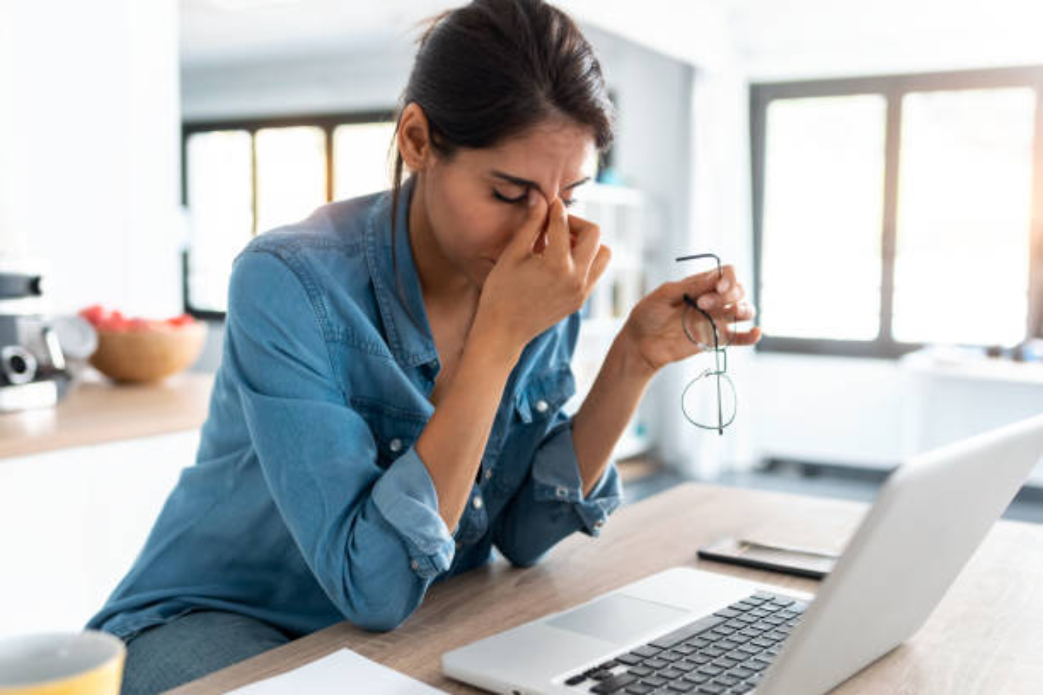 Carga mental: el peso invisible que afecta más a las mujeres