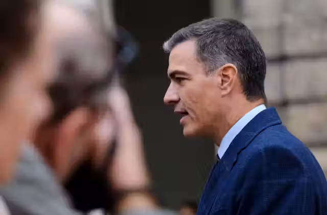 El PP intensifica su ofensiva política con una frase polémica dirigida al entorno de Pedro Sánchez