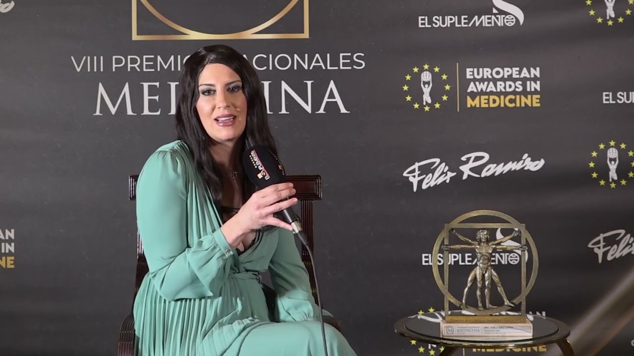 Reconocimiento a la cirujana Adela Sáez como mejor profesional en España